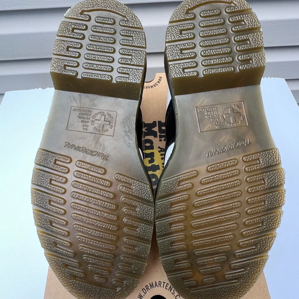 Dr. Martens Two-Tone Black and White Oxfords - Picture 4 of 5